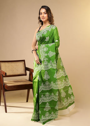 Green Printed Pure Silk Saree Without Blouse Piece
