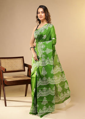 Green Printed Pure Silk Saree Without Blouse Piece