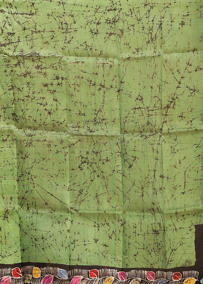 Green Printed Pure Silk Saree Without Blouse Piece