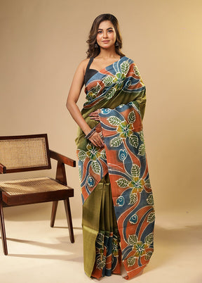 Cream Printed Pure Silk Saree Without Blouse Piece