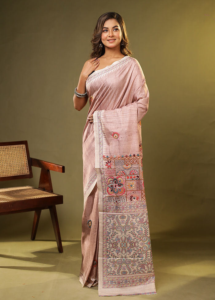 Cream Tussar Silk Saree With Blouse Piece