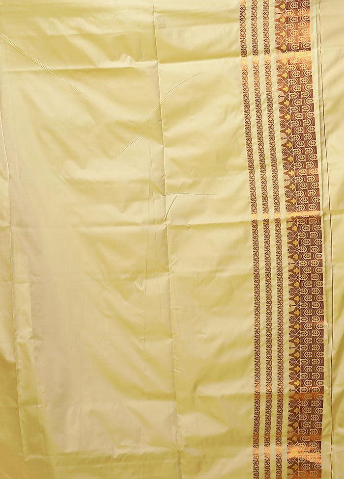 Green Assam Silk Saree With Blouse Piece