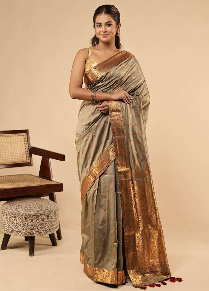 Green Assam Silk Saree With Blouse Piece