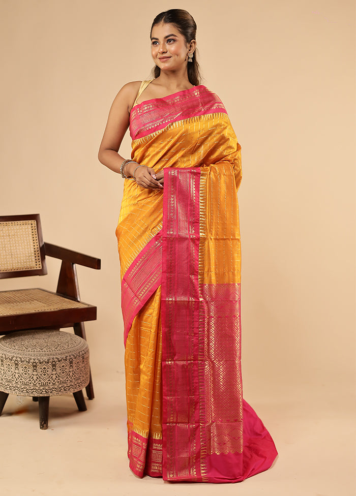 Yellow Handloom Kanjivaram Pure Silk Saree With Blouse Piece