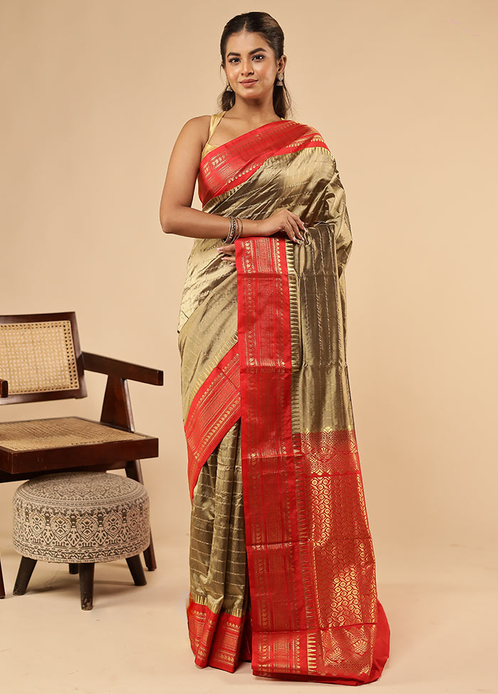 Cream Handloom Kanjivaram Pure Silk Saree With Blouse Piece