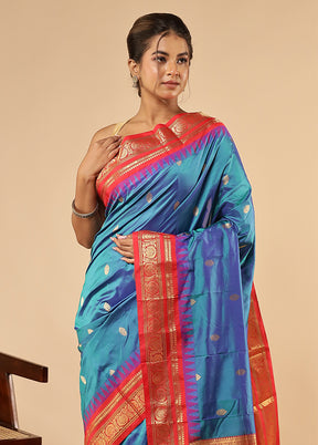 Blue Handloom Kanchipuram Pure Silk Saree With Blouse Piece