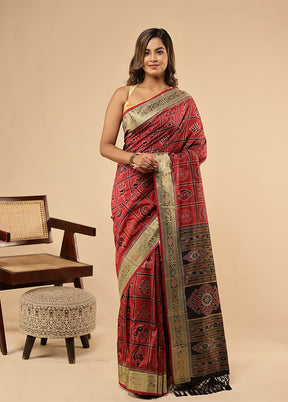 Red Dupion Silk Saree With Blouse Piece