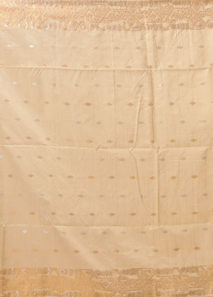 Cream Matka Silk Saree With Blouse Piece