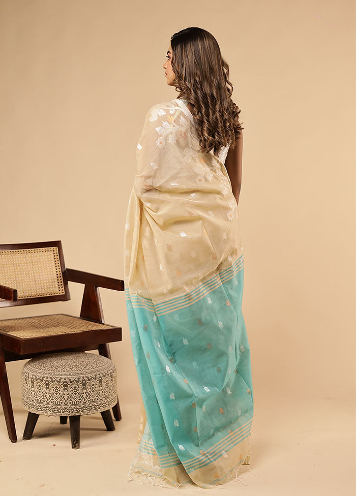 Green Matka Silk Saree With Blouse Piece