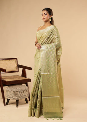 Green Kora Silk Saree With Blouse Piece