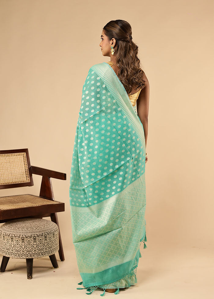 Green Kora Silk Saree With Blouse Piece