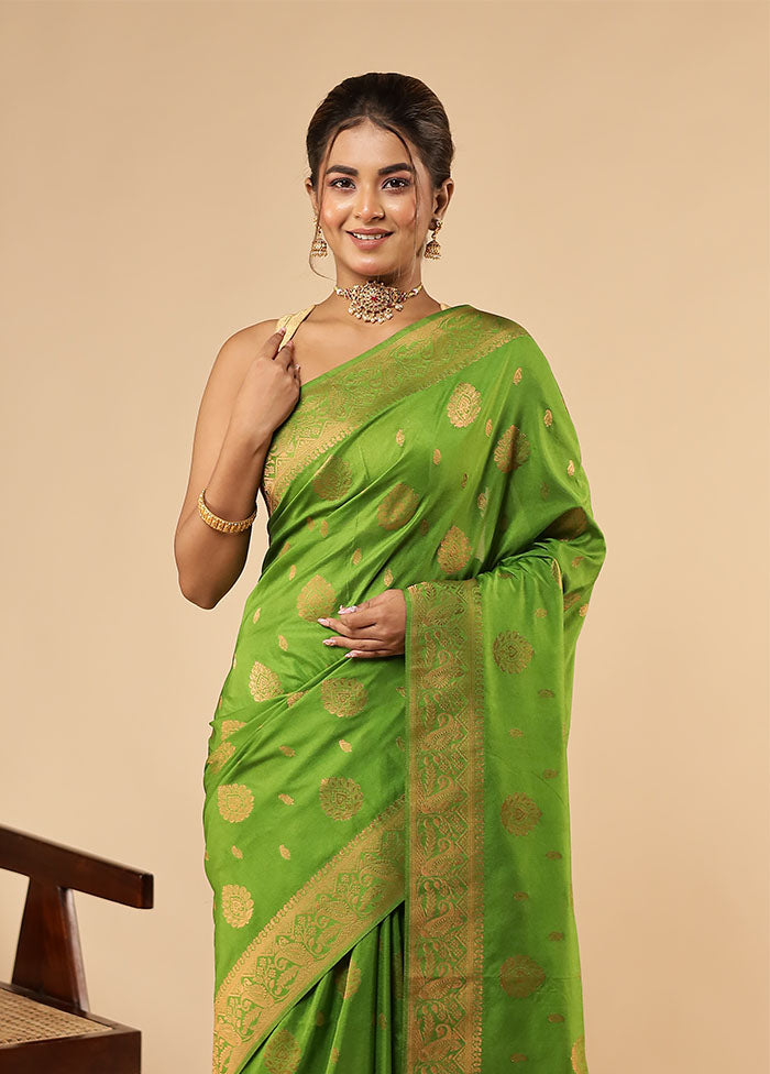 Green Dupion Silk Saree With Blouse Piece