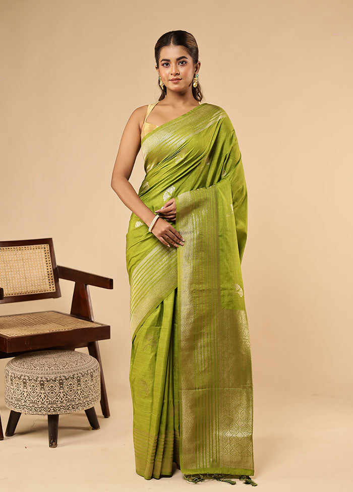 Green Dupion Silk Saree With Blouse Piece