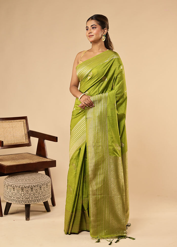 Green Dupion Silk Saree With Blouse Piece