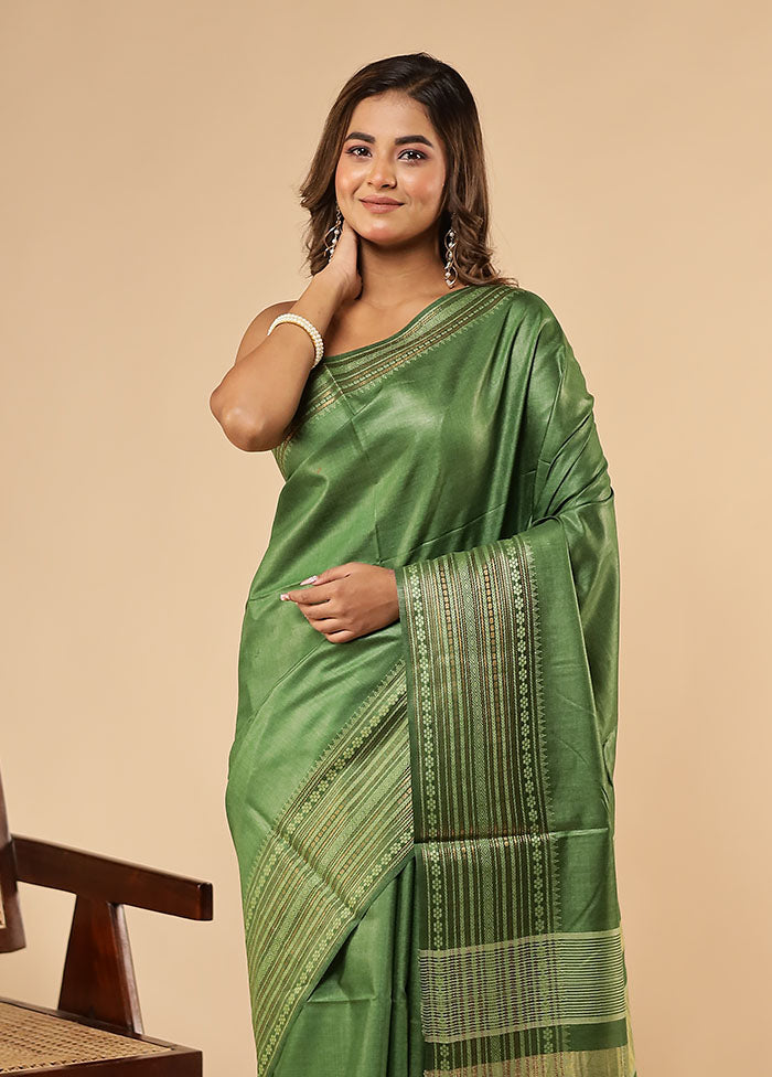 Green Handloom Tussar Pure Silk Saree With Blouse Piece