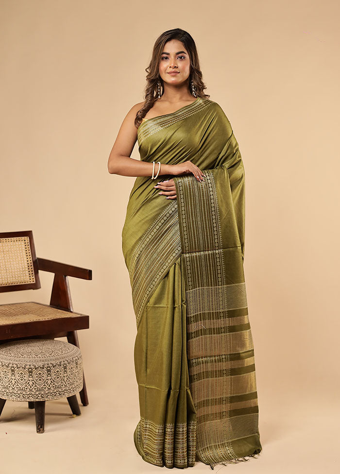 Green Handloom Tussar Pure Silk Saree With Blouse Piece