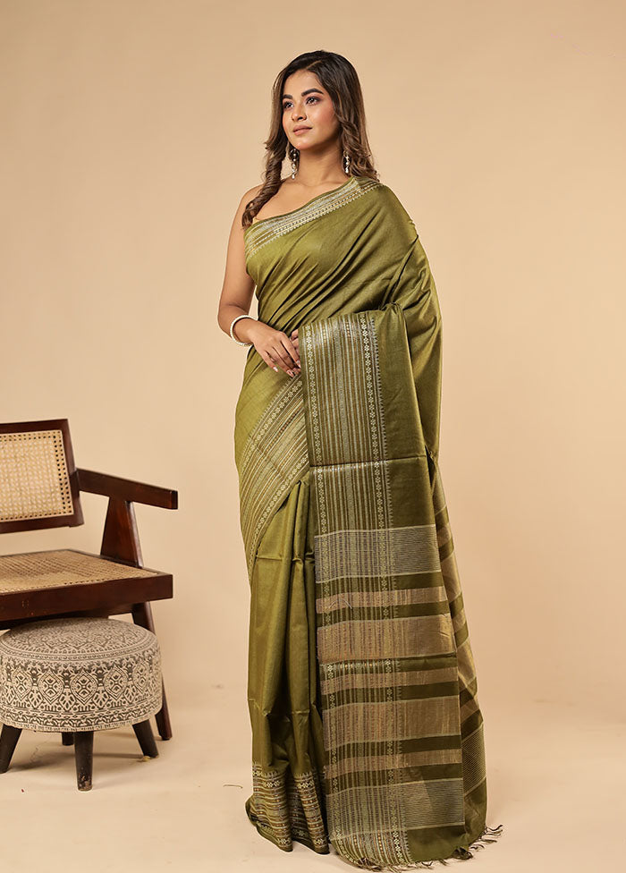 Green Handloom Tussar Pure Silk Saree With Blouse Piece