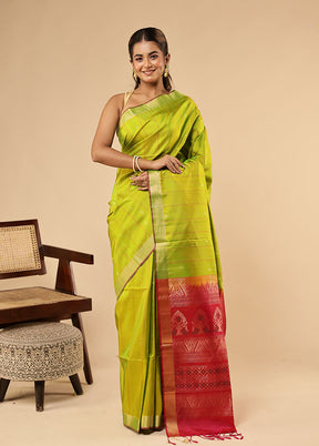 Green Handloom Kanjivaram Pure Silk Saree With Blouse Piece