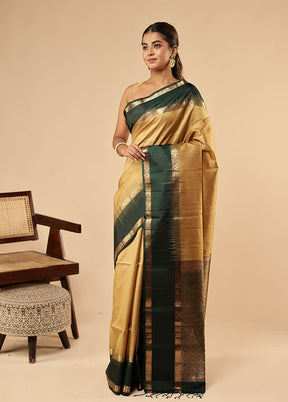 Cream Handloom Kanchipuram Pure Silk Saree With Blouse Piece