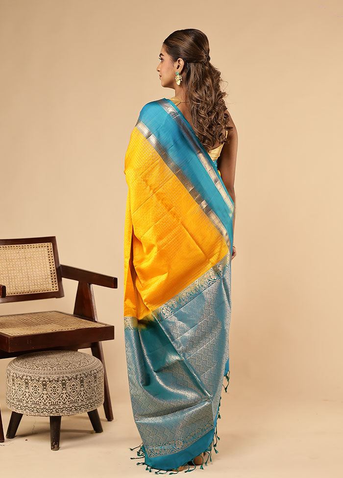 Yellow Handloom Kanchipuram Pure Silk Saree With Blouse Piece