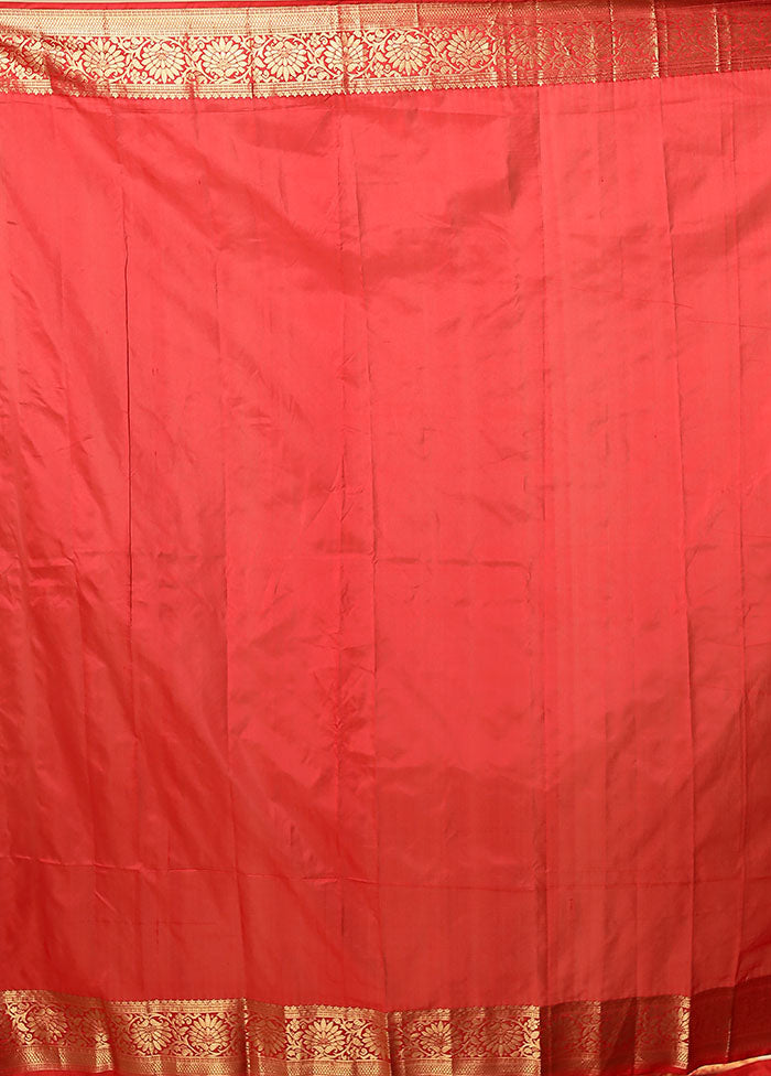 Red Handloom Kanjivaram Pure Silk Saree With Blouse Piece