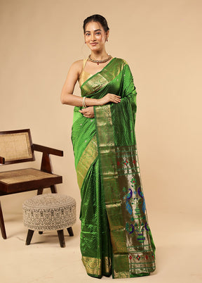 Green Handloom Kanjivaram Pure Silk Saree With Blouse Piece
