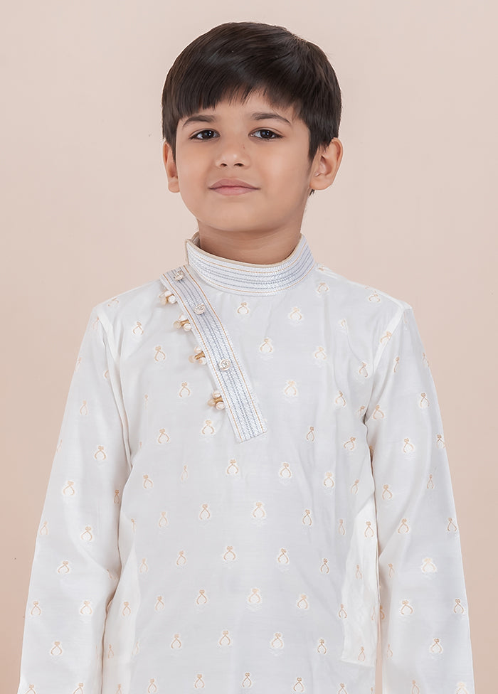 White Cotton Kurta & Pajama Set