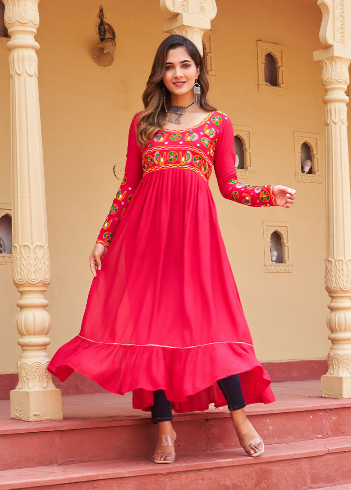 Pink Gamthi Work Silk Kurti