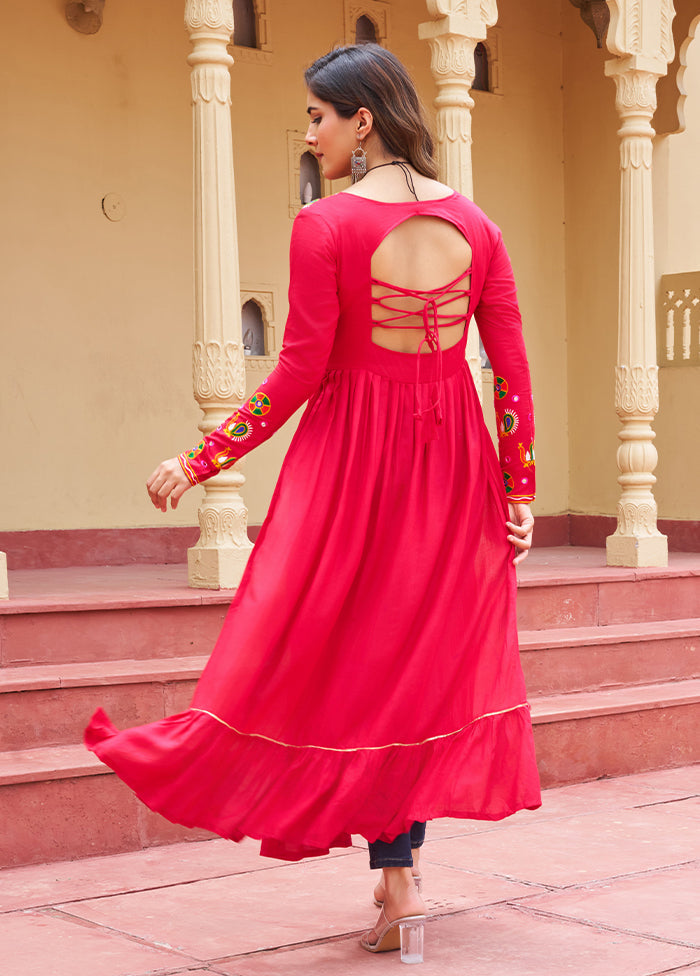 Pink Gamthi Work Silk Kurti