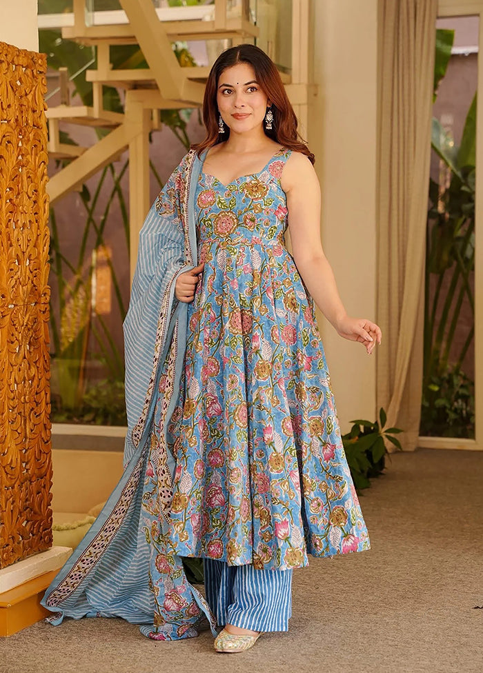 3 Pc Grey Muslin A-Line Suit Set