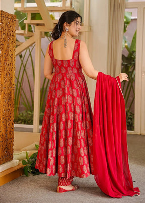 3 Pc Red Muslin A-Line Suit Set