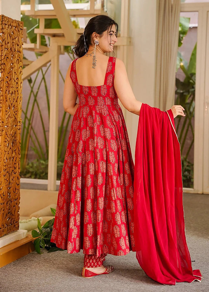 3 Pc Red Muslin A-Line Suit Set
