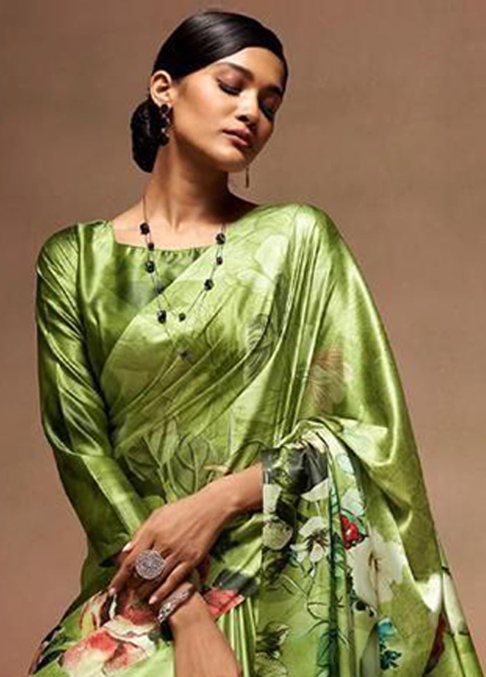 Green Silk Saree With Blouse Piece - Indian Silk House Agencies