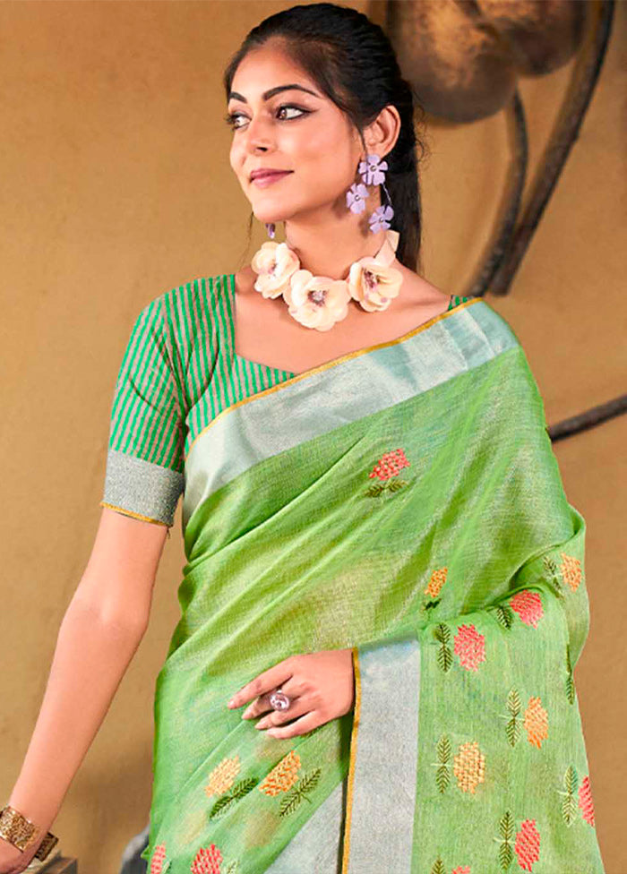 Green Silk Saree With Blouse Piece