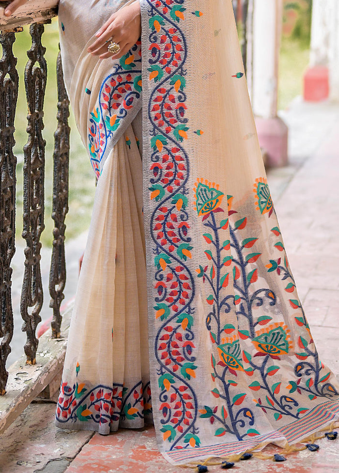 White Cotton Saree With Blouse Piece