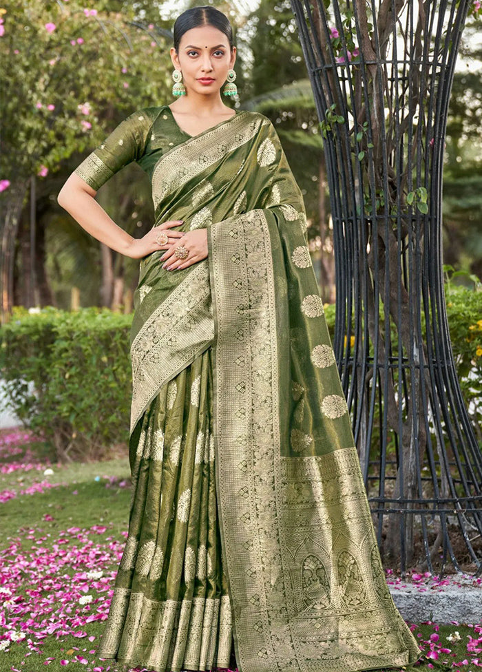 Green Dupion Silk Saree With Blouse Piece