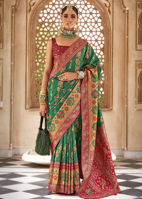 Green Dupion Silk Saree With Blouse Piece