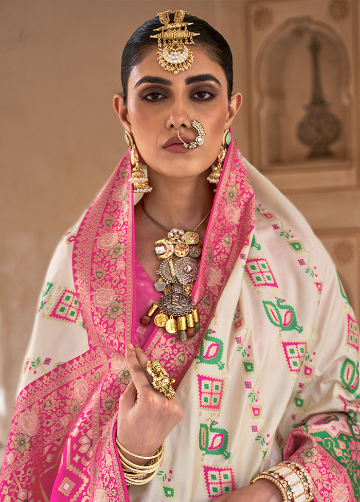 White Dupion Silk Saree With Blouse Piece