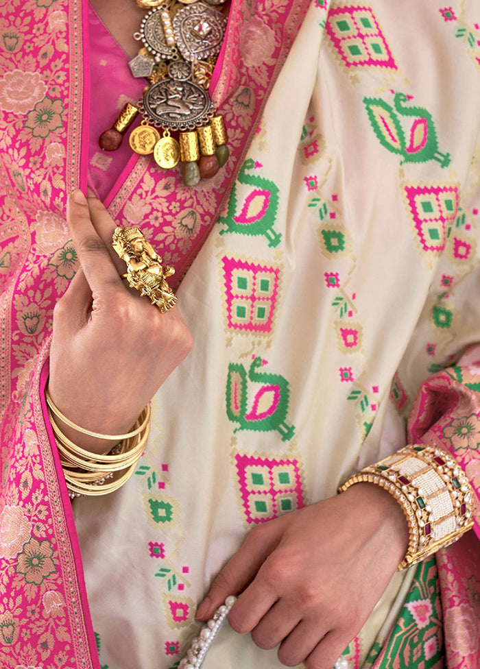 White Dupion Silk Saree With Blouse Piece