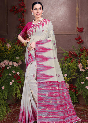 Off White Cotton Saree With Blouse Piece