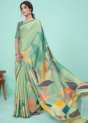 Green Crepe Silk Saree With Blouse Piece