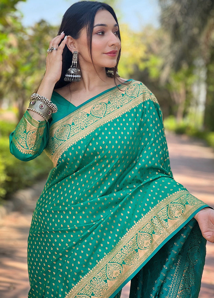 Green Banarasi Silk Saree With Blouse Piece