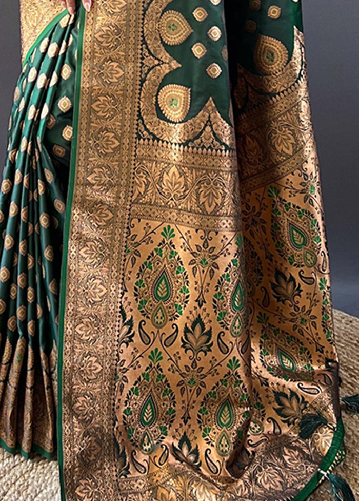 Green Banarasi Silk Saree With Blouse Piece