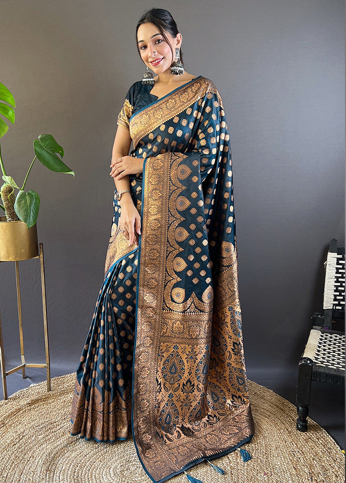 Blue Banarasi Silk Saree With Blouse Piece