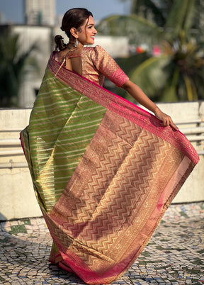 Green Spun Silk Saree With Blouse Piece