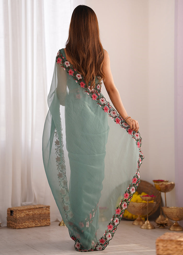 Green Spun Silk Saree With Blouse Piece