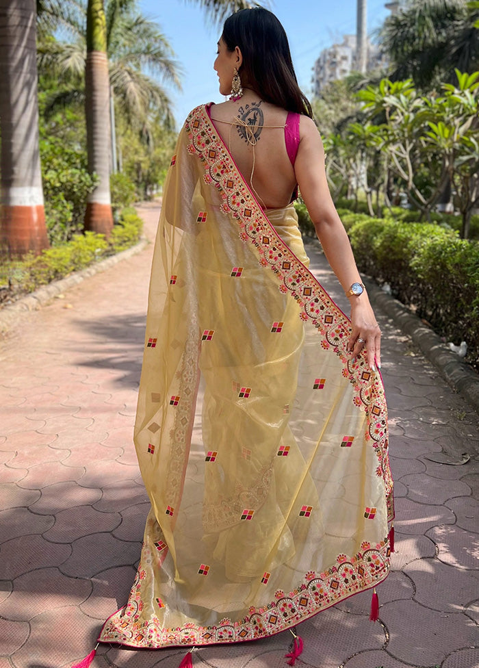 Yellow Spun Silk Saree With Blouse Piece