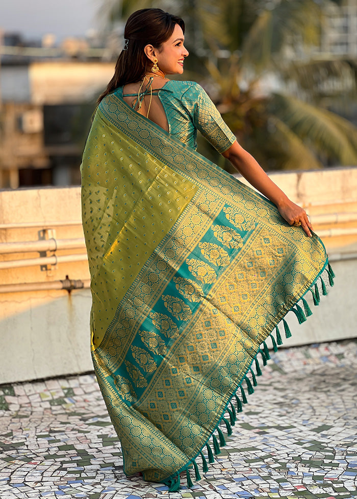 Green Spun Silk Saree With Blouse Piece