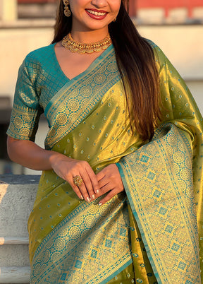 Green Spun Silk Saree With Blouse Piece