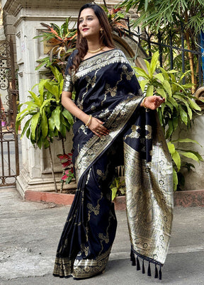 Black Banarasi Silk Saree With Blouse Piece